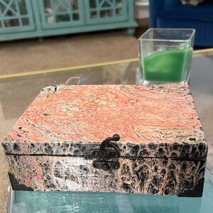 Upscale Vintage Cigar Box